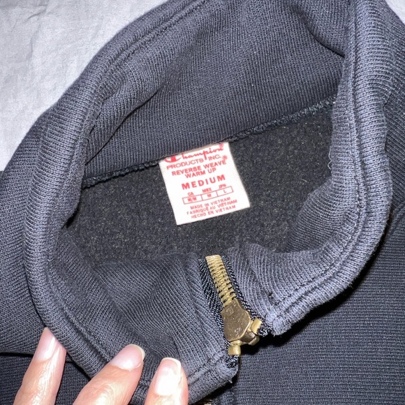 Great condition 1/4 (quarter zip) zip sweatshirt - Picture 4 of 17